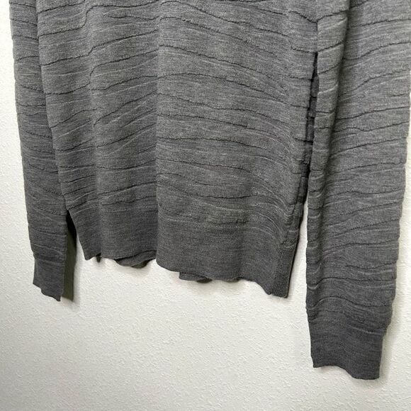 A.L.C Gray Pullover 100% Merino Wool Long Sleeve Textured Sweater Women’s Size M - Picture 3 of 13